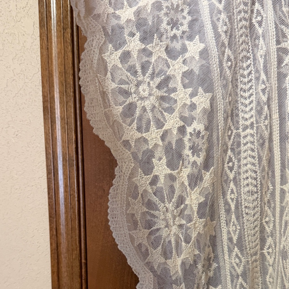 Blue Island Cream Lace Swim Coverup - S/M - Picture 2 of 10